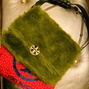 Stunning Tory Burch Bag!